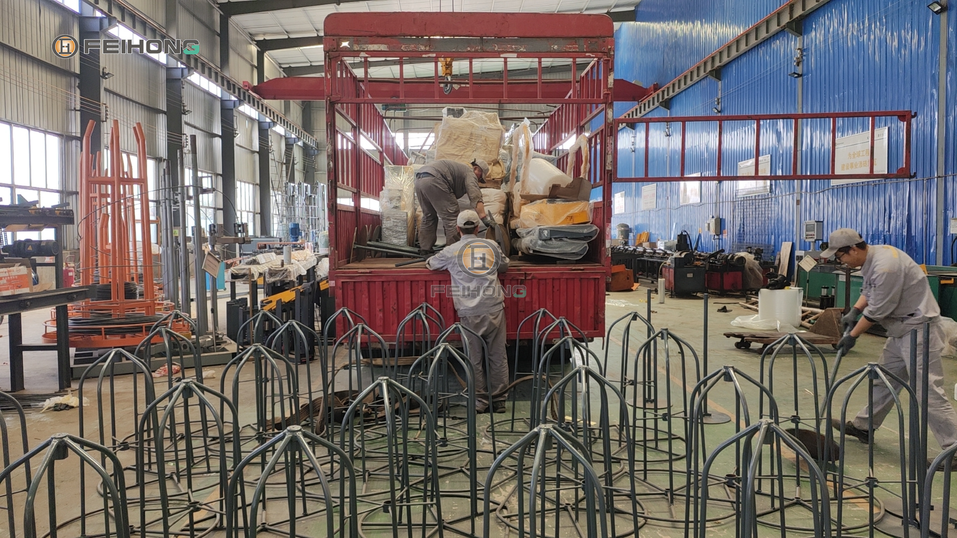 喜訊!熱烈慶祝飛宏5套數(shù)控鋼筋加工設(shè)備裝車完畢順利發(fā)出 喜訊!熱烈慶祝飛宏5套數(shù)控鋼筋加工設(shè)備裝車完畢順利發(fā)出