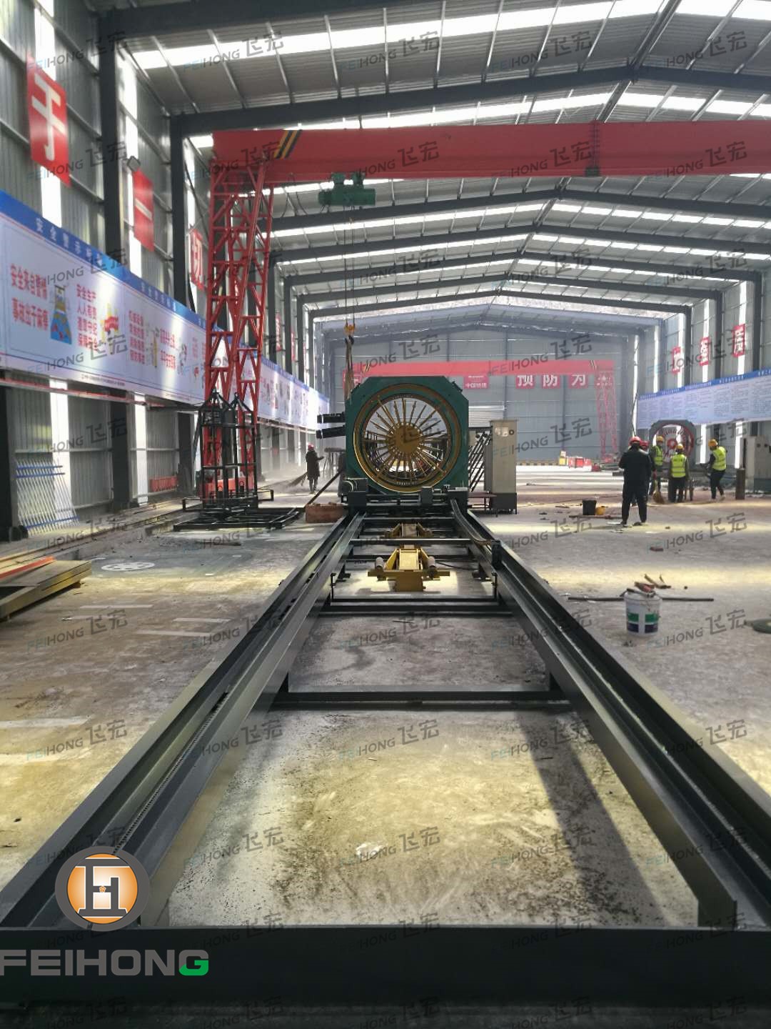 數(shù)控鋼筋籠滾焊機(jī)進(jìn)駐中鐵十五局公路建設(shè)項目